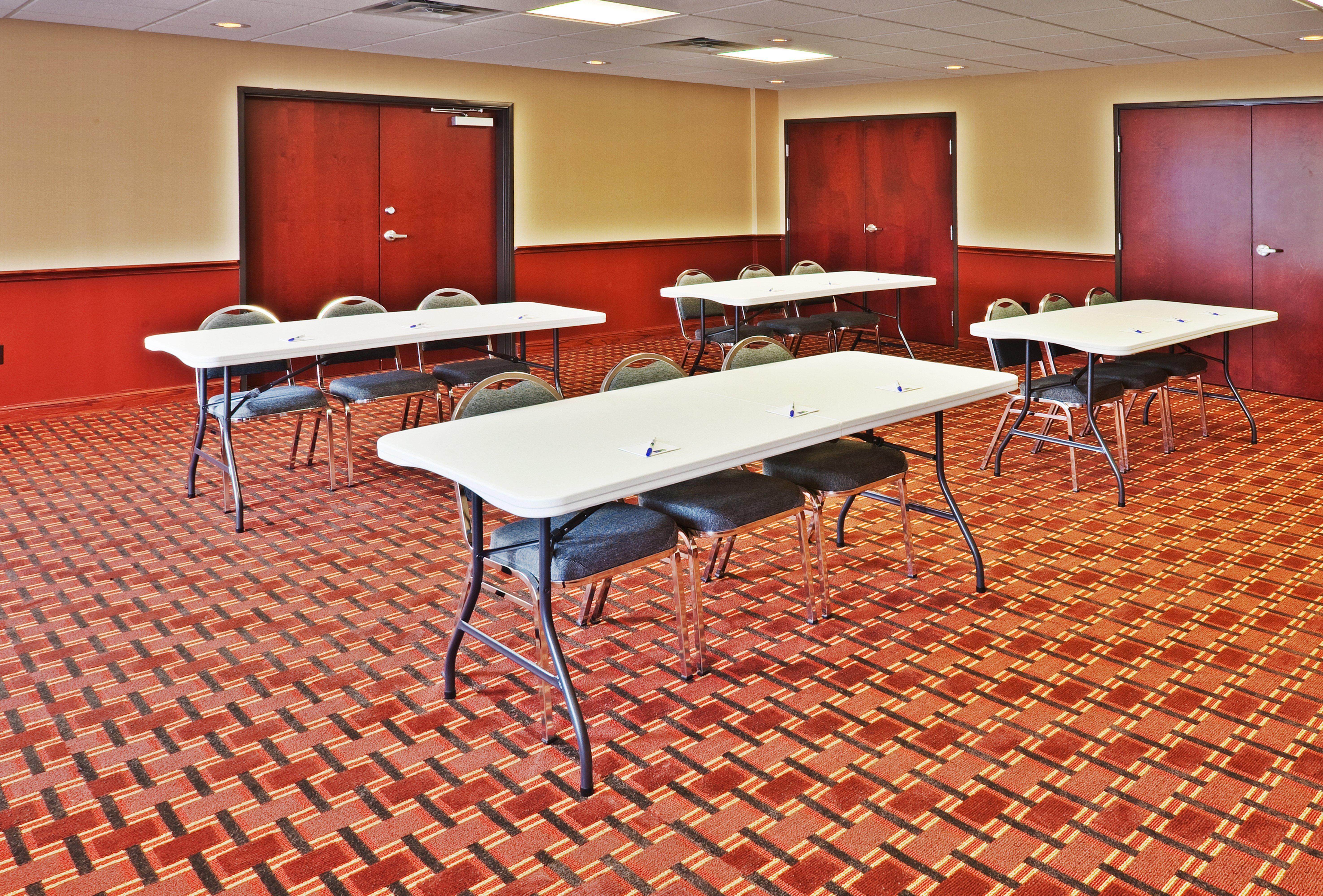 Holiday Inn Express & Suites Perry By Ihg Exterior photo